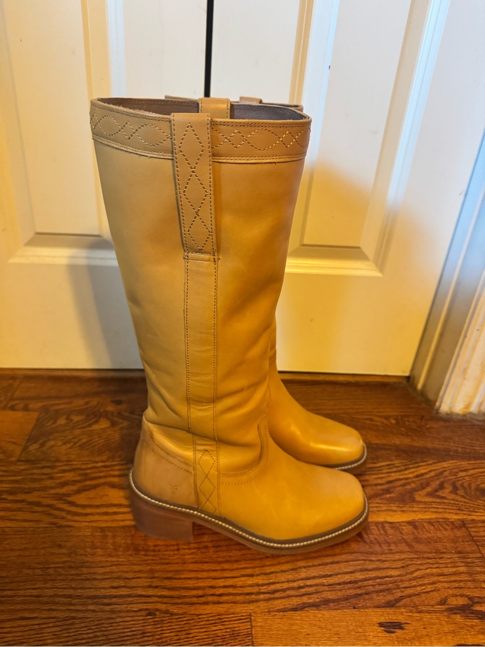 Frye Kate Pull On Boot - Mimosa - Picture 3 of 6